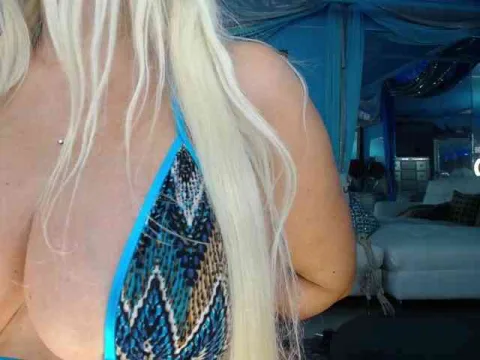 adrianna_fox