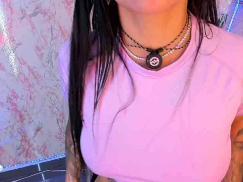 laurencamila1
