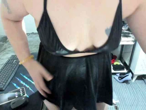 Bisexyeliz35