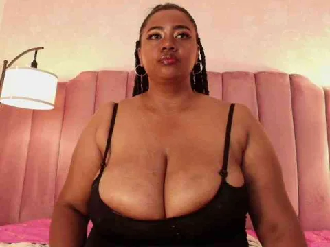 KiaraDiaz