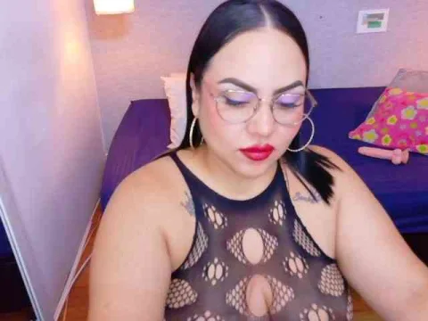 curvy-sexyvalen